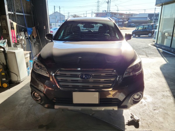 スバル　レガシィアウトバック　タイヤ交換