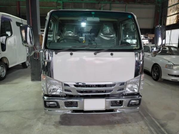 いすゞエルフ　オルタネーター取替　Ｂ端子ヒューズ修理