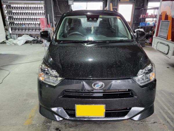 ダイハツ　ミライース　タイヤ交換・ワイパー交換・ナンバー灯ＬＥＤ化