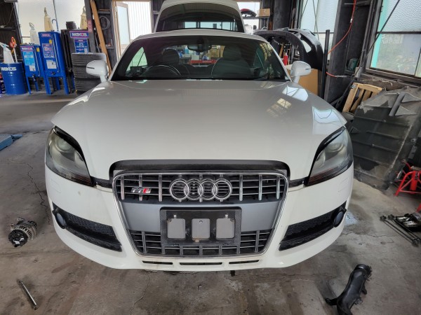 アウディＴＴ　サーモスタット取替