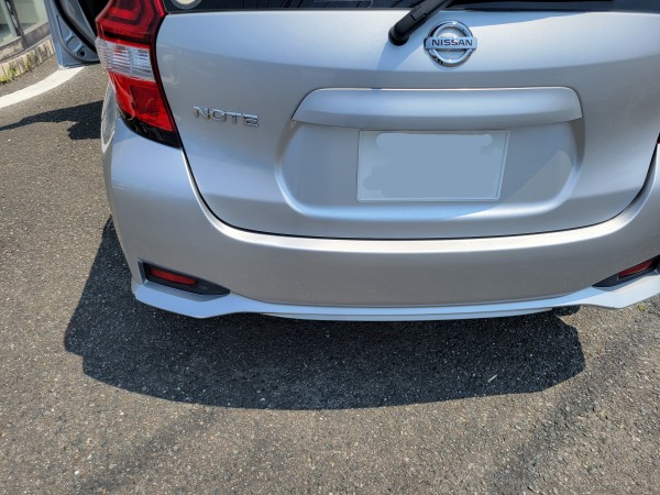 日産　ノート　リヤバンパー交換