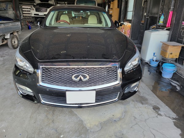 日産　フーガ　補機バッテリー交換